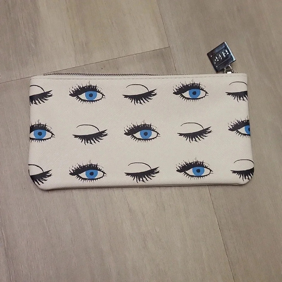 🛍Rodan + Fields‎ Eye White Cosmetic Pouch - Picture 1 of 6